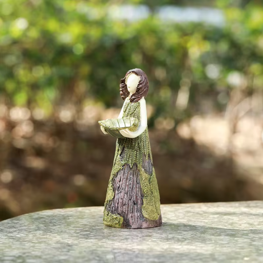Mossveil Forest Maiden