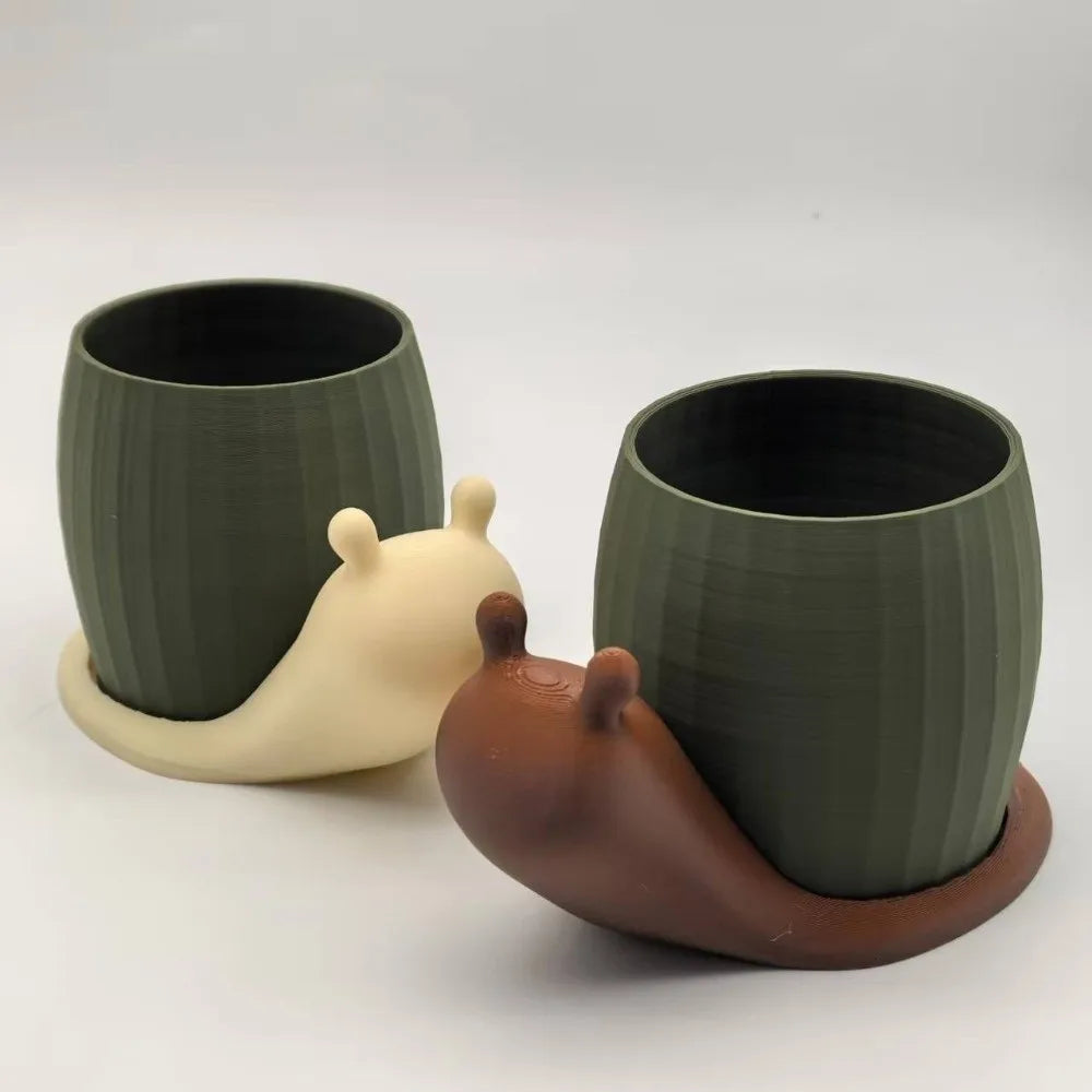 Mosstrail Snail Planter